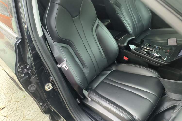 Used Dongfeng Aeolus Mage 2023 DH-i 1.5T Luxury Edition Right Front Seat