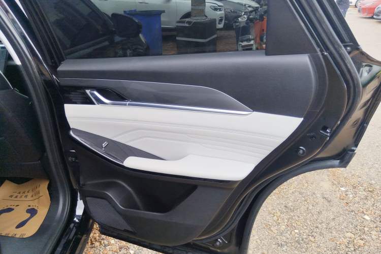 Used Dongfeng Aeolus Mage 2023 1.5T Prestige Edition Right Rear Door Interior