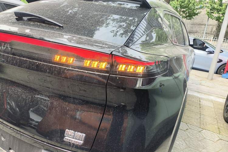 Used Dongfeng Aeolus Mage 2023 DH-i 1.5T Luxury Edition Right Rear Taillight