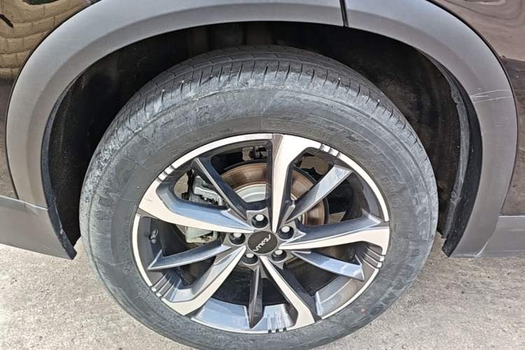 Used Dongfeng Aeolus Mage 2023 DH-i 1.5T Luxury Edition Right Rear Wheel Hub