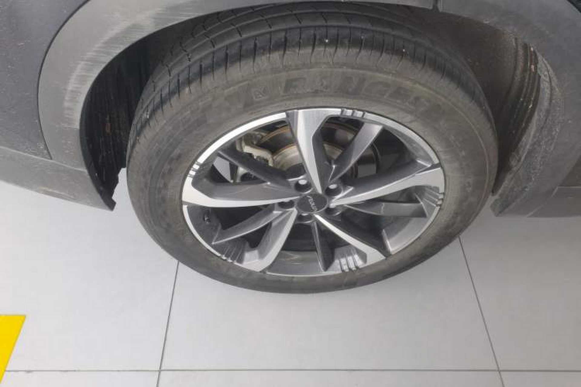 Used Dongfeng Aeolus Mage 2023 DH-i 1.5T Luxury Edition Right Rear Wheel Hub