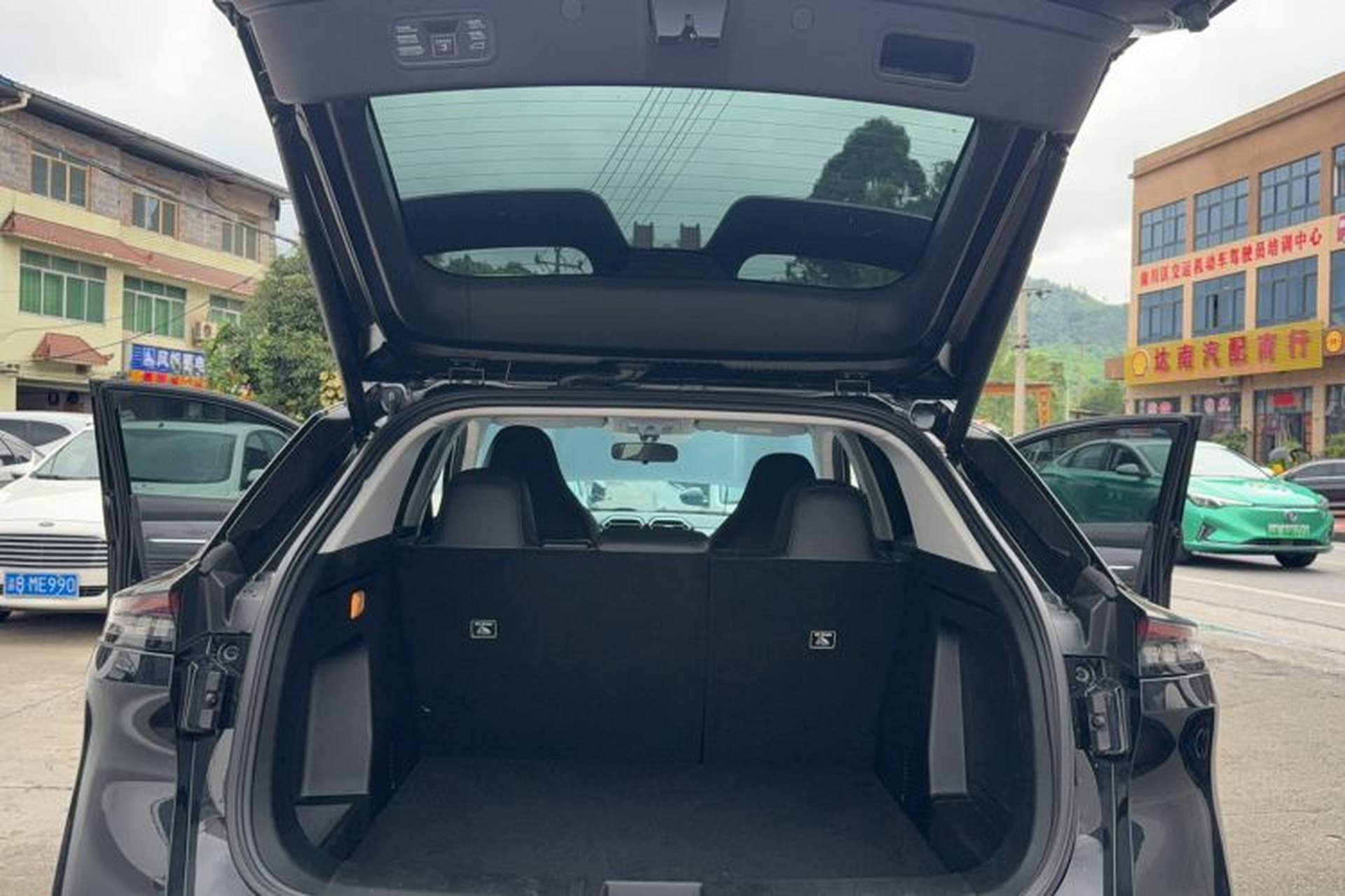 Used Dongfeng Aeolus Mage 2023 1.5T Luxury Edition Trunk