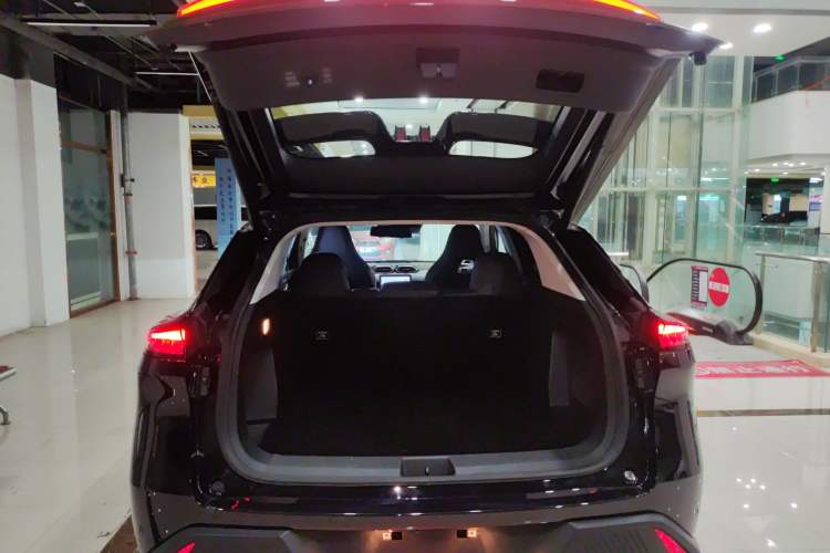 Used Dongfeng Aeolus Mage 2023 DH-i 1.5T Prestige Edition Trunk