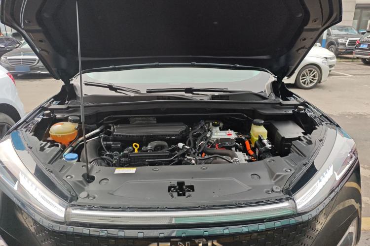 Used Dongfeng Aeolus Mage 2023 DH-i 1.5T Prestige Edition Engine Bay