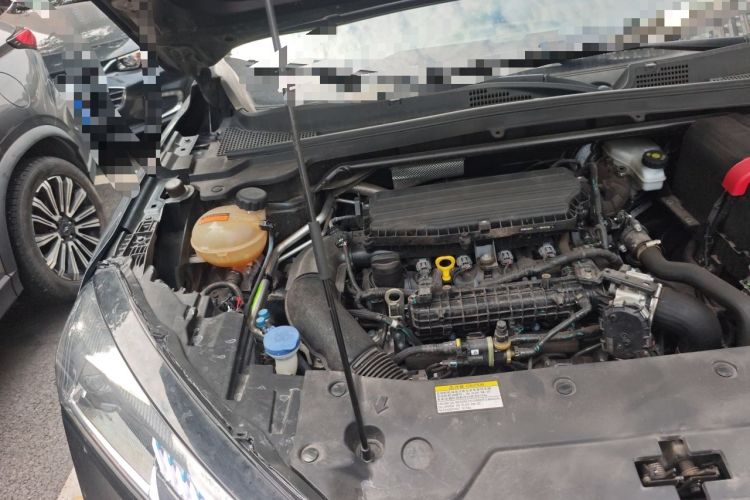 Used Dongfeng Aeolus Mage 2023 1.5T Luxury Edition Engine Bay Right