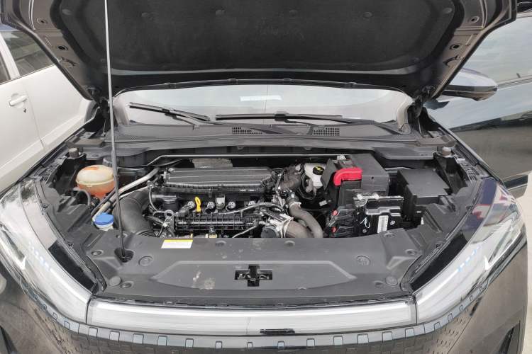 Used Dongfeng Aeolus Mage 2023 1.5T Luxury Edition Engine Bay