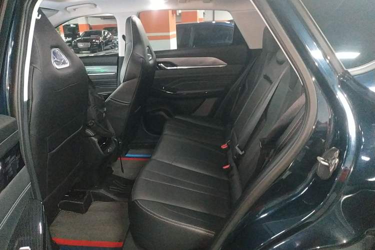 Used Dongfeng Aeolus Mage 2023 DH-i 1.5T Prestige Edition Left Rear Seat