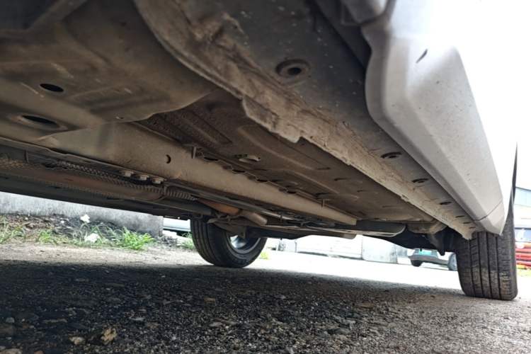 Used Dongfeng Aeolus Mage 2023 DH-i 1.5T Luxury Edition Left Side Sill