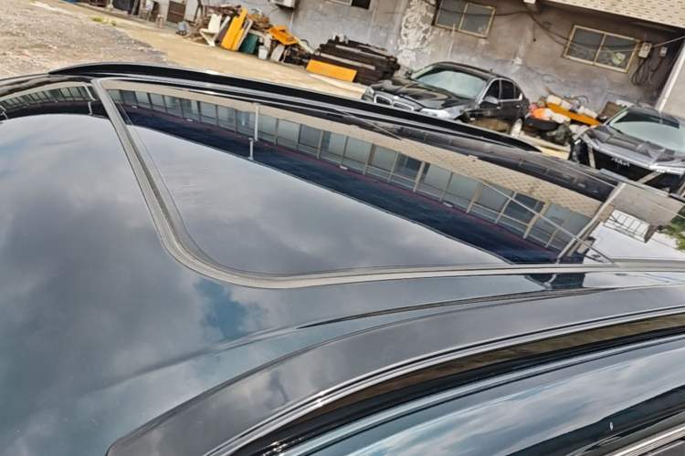 Used Dongfeng Aeolus Mage 2023 DH-i 1.5T Luxury Edition Roof