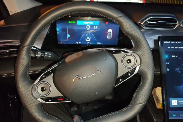 Used Dongfeng Aeolus Mage 2023 1.5T Luxury Edition Steering Wheel