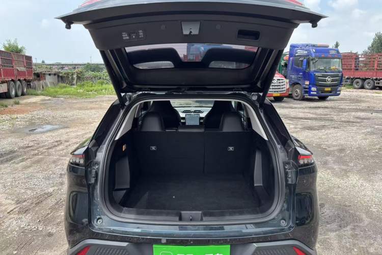 Used Dongfeng Aeolus Mage 2023 DH-i 1.5T Luxury Edition Trunk