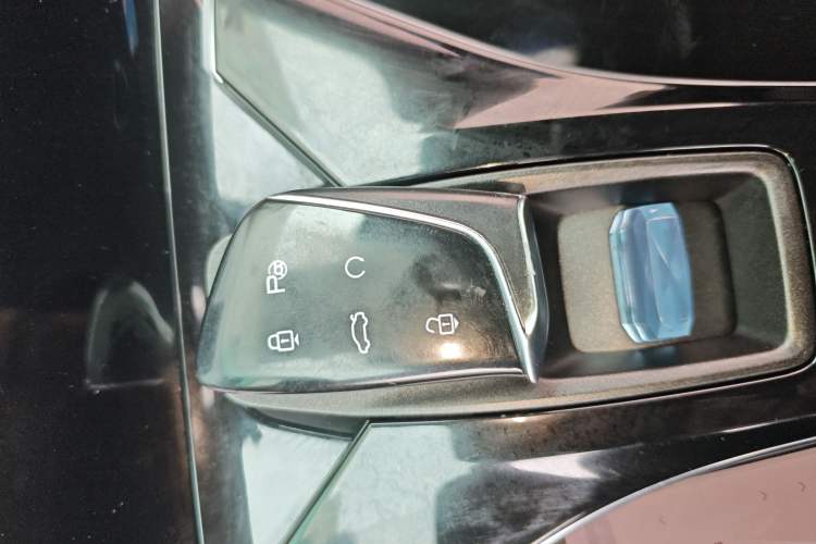 Used Dongfeng Aeolus Mage 2023 DH-i 1.5T Prestige Edition Vehicle Key
