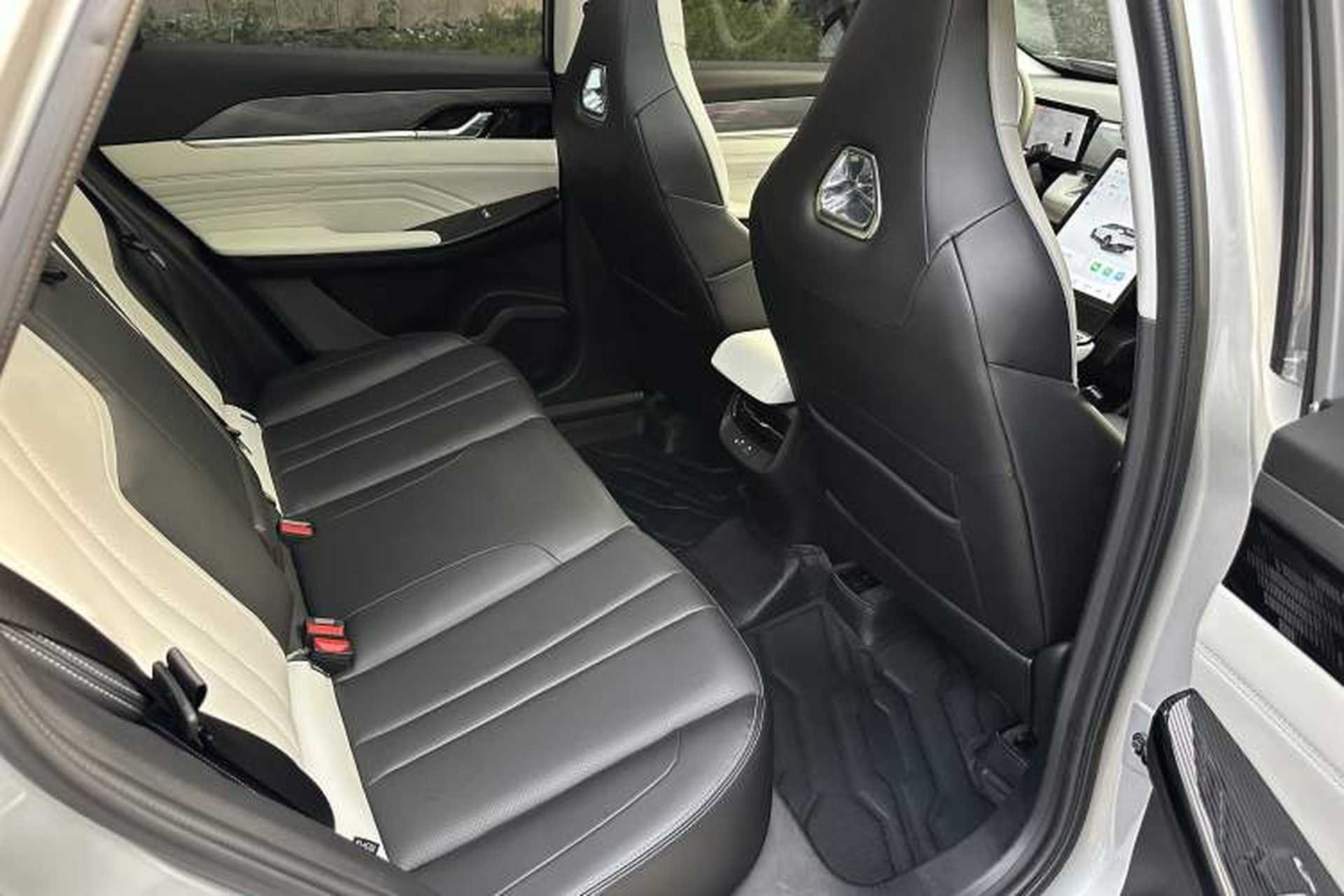 Used Dongfeng Aeolus Mage 2023 DH-i 1.5T Prestige Edition Interior 6