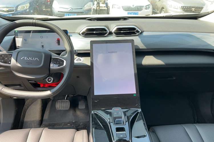 Used Dongfeng Aeolus Mage 2023 DH-i 1.5T Prestige Edition Audio And AC Panel