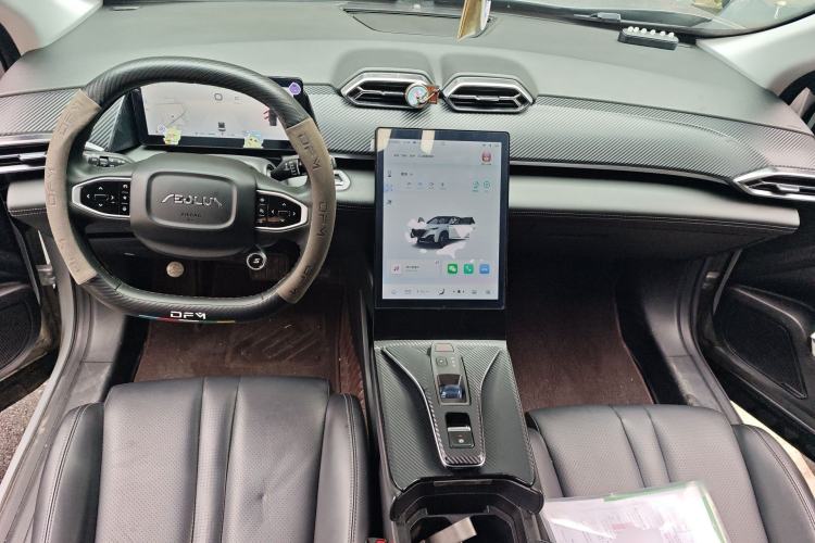 Used Dongfeng Aeolus Mage 2023 DH-i 1.5T Luxury Edition Center Console