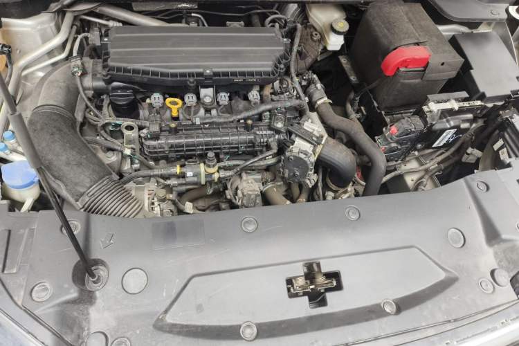 Used Dongfeng Aeolus Mage 2023 1.5T Luxury Edition Engine Bay