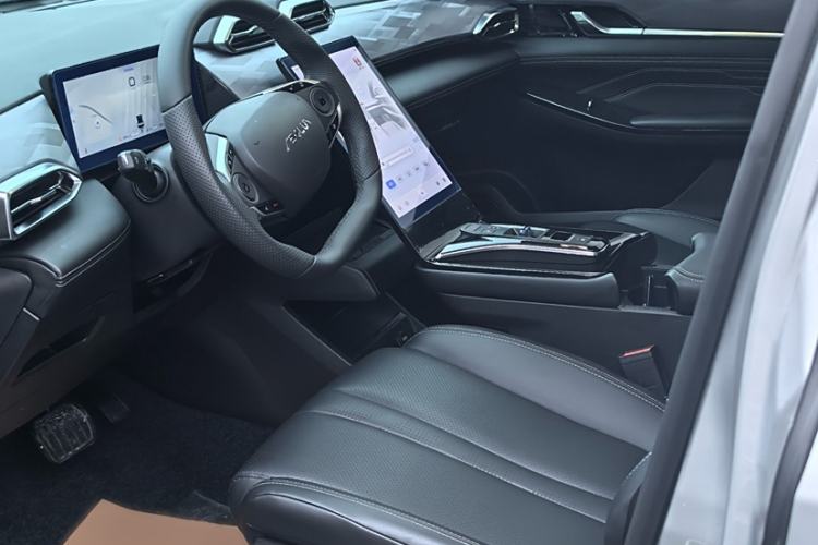 Used Dongfeng Aeolus Mage 2023 1.5T Luxury Edition Interior 2