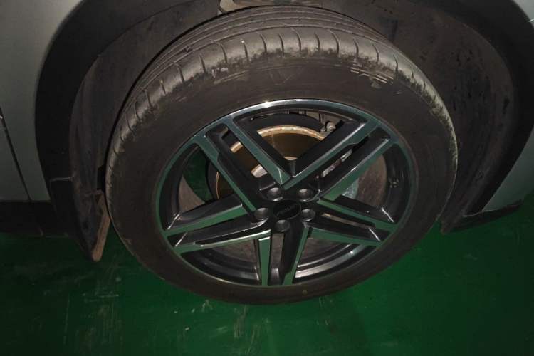 Used Dongfeng Aeolus Mage 2023 DH-i 1.5T Prestige Edition Right Front Wheel Hub