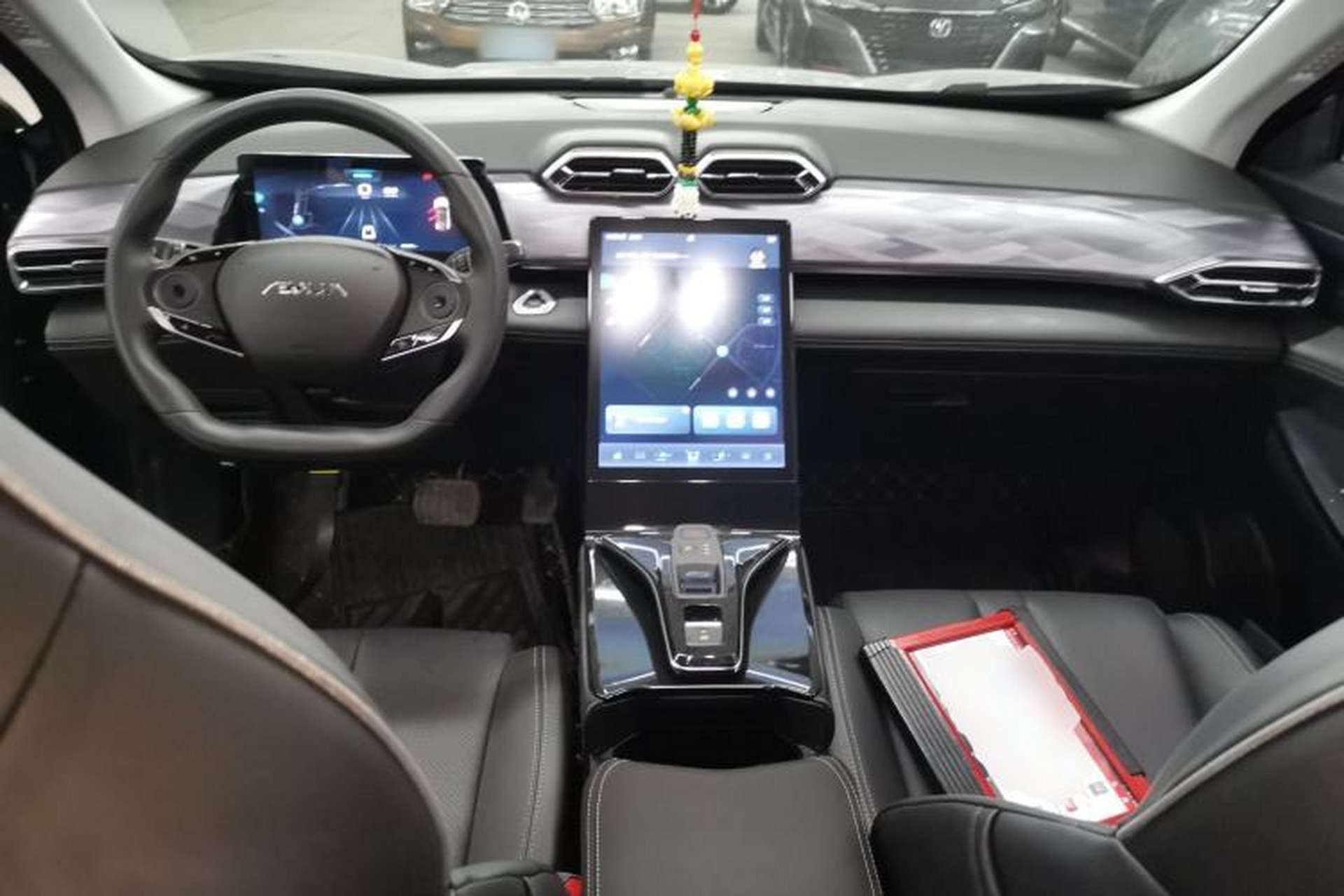 Used Dongfeng Aeolus Mage 2023 1.5T Luxury Edition Center Console