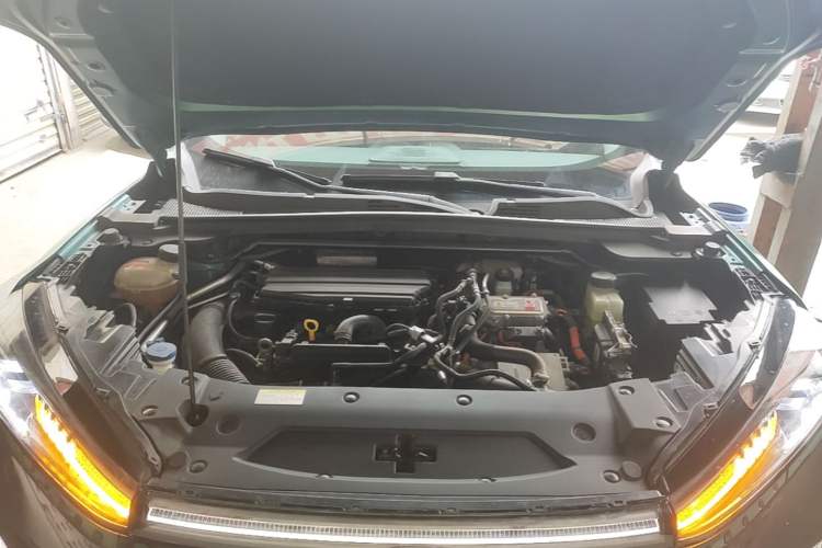 Used Dongfeng Aeolus Mage 2023 DH-i 1.5T Prestige Edition Engine Bay