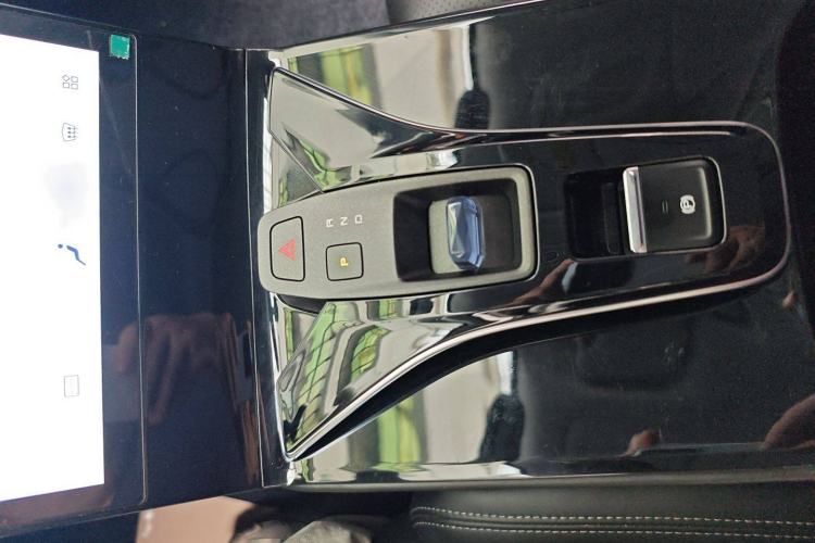 Used Dongfeng Aeolus Mage 2023 1.5T Luxury Edition Gear Lever