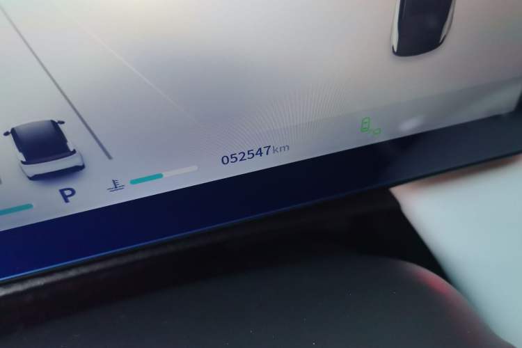 Used Dongfeng Aeolus Mage 2023 1.5T Prestige Edition Odometer Close Up