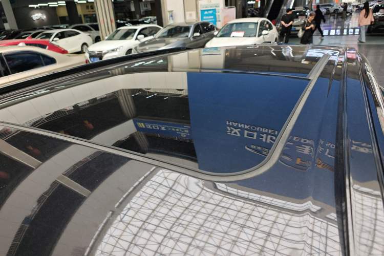 Used Dongfeng Aeolus Mage 2023 1.5T Luxury Edition Roof