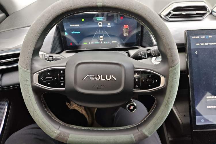 Used Dongfeng Aeolus Mage 2023 DH-i 1.5T Luxury Edition Steering Wheel