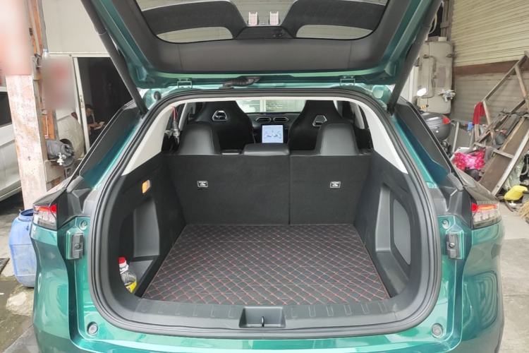 Used Dongfeng Aeolus Mage 2023 DH-i 1.5T Prestige Edition Trunk