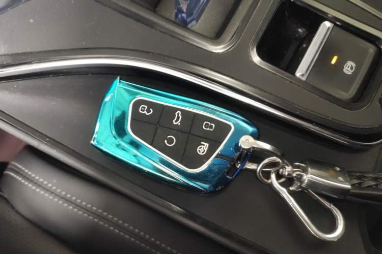 Used Dongfeng Aeolus Mage 2023 DH-i 1.5T Prestige Edition Vehicle Key