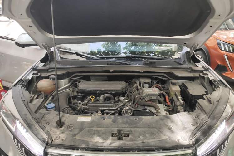 Used Dongfeng Aeolus Mage 2023 DH-i 1.5T Luxury Edition Engine Bay