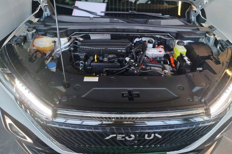 Used Dongfeng Aeolus Mage 2023 DH-i 1.5T Prestige Edition Engine Bay