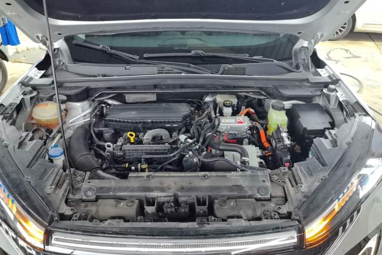 Used Dongfeng Aeolus Mage 2023 DH-i 1.5T Luxury Edition Engine Bay