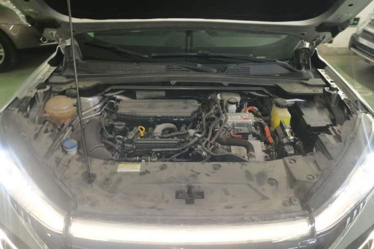 Used Dongfeng Aeolus Mage 2023 DH-i 1.5T Prestige Edition Engine Bay