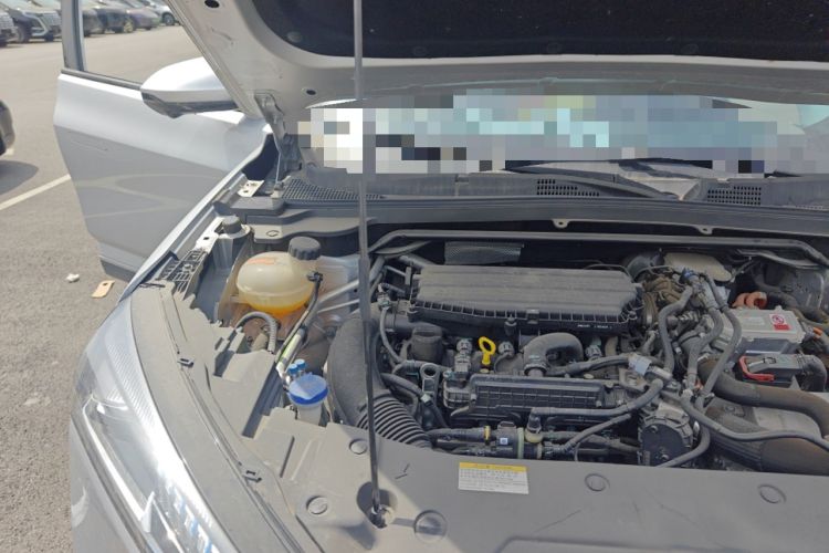 Used Dongfeng Aeolus Mage 2023 DH-i 1.5T Luxury Edition Engine Bay Right