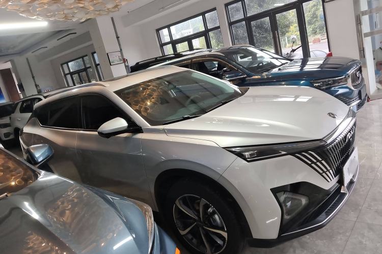 Used Dongfeng Aeolus Mage 2023 DH-i 1.5T Luxury Edition Exterior 2