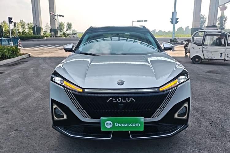 Used Dongfeng Aeolus Mage 2023 DH-i 1.5T Luxury Edition Front