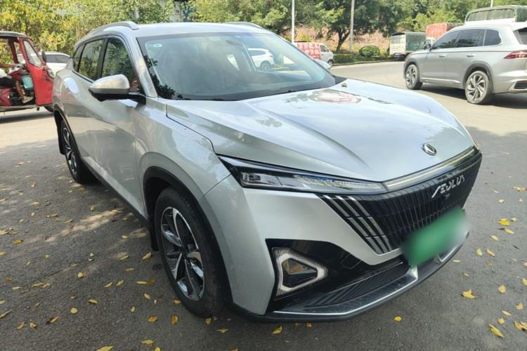 Used Dongfeng Aeolus Mage 2023 DH-i 1.5T Luxury Edition Front Right 45 Deg