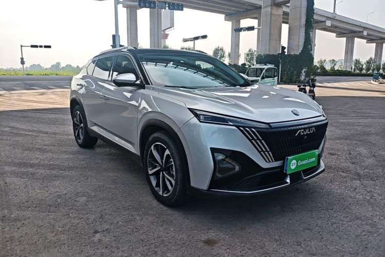 Used Dongfeng Aeolus Mage 2023 DH-i 1.5T Luxury Edition Front Right 45 Deg