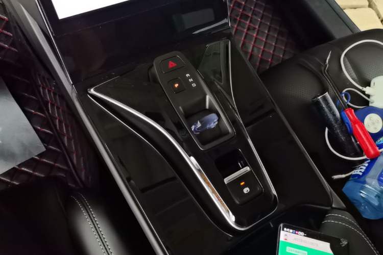 Used Dongfeng Aeolus Mage 2023 DH-i 1.5T Luxury Edition Gear Lever