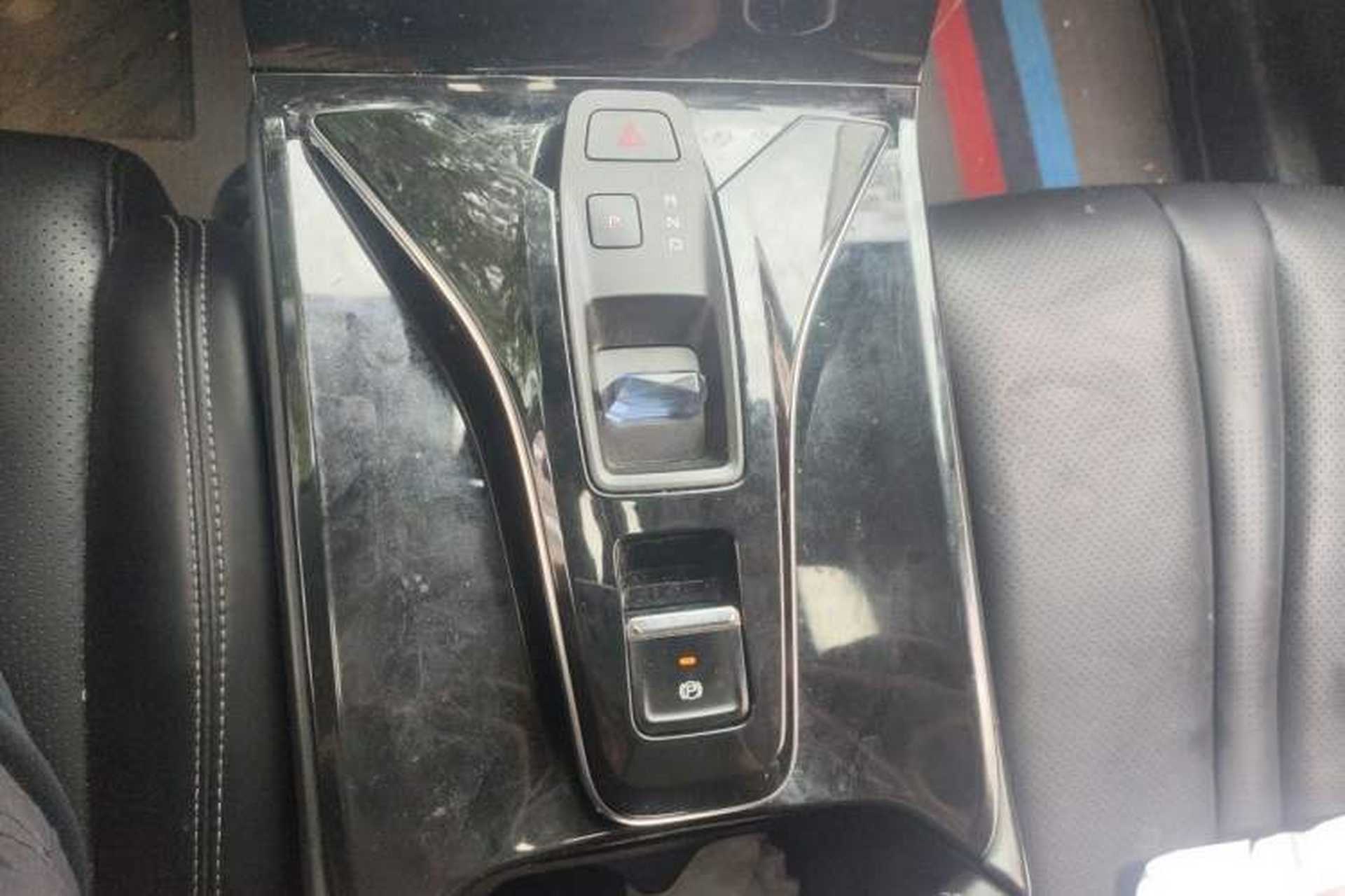 Used Dongfeng Aeolus Mage 2023 DH-i 1.5T Prestige Edition Gear Lever