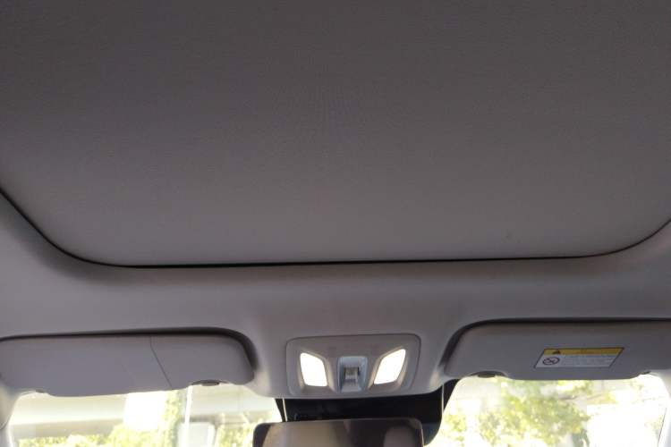 Used Dongfeng Aeolus Mage 2023 DH-i 1.5T Prestige Edition Headliner