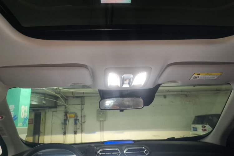 Used Dongfeng Aeolus Mage 2023 DH-i 1.5T Prestige Edition Headliner