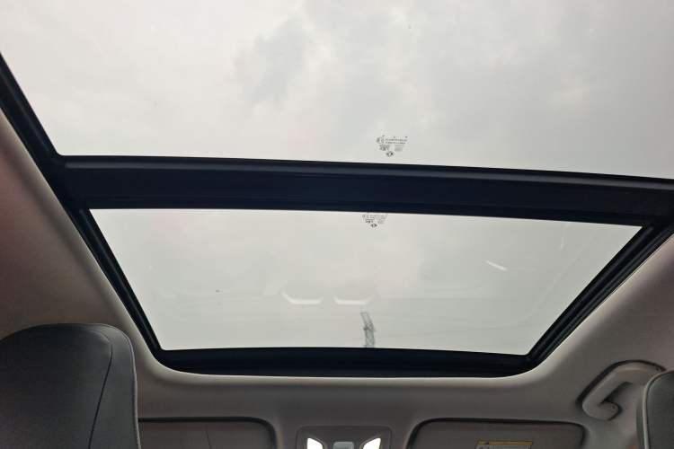 Used Dongfeng Aeolus Mage 2023 DH-i 1.5T Prestige Edition Headliner