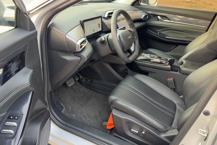 Used Dongfeng Aeolus Mage 2023 1.5T Luxury Edition Interior 1