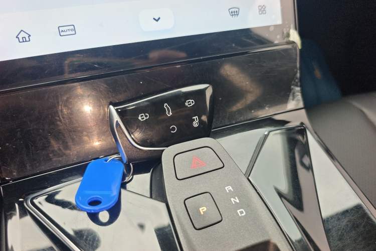 Used Dongfeng Aeolus Mage 2023 DH-i 1.5T Prestige Edition Interior 1