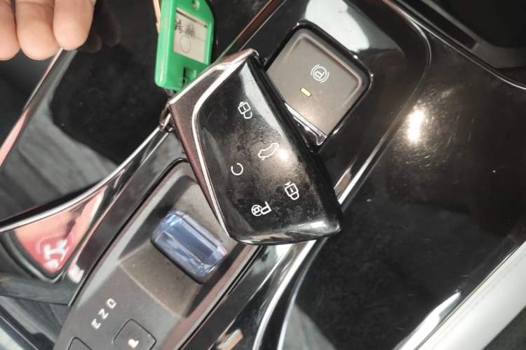 Used Dongfeng Aeolus Mage 2023 DH-i 1.5T Prestige Edition Interior 1