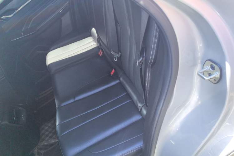 Used Dongfeng Aeolus Mage 2023 DH-i 1.5T Prestige Edition Interior 1