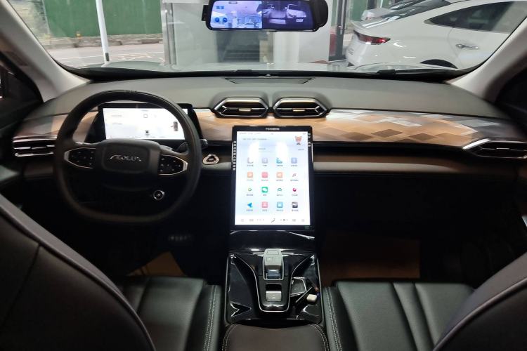 Used Dongfeng Aeolus Mage 2023 DH-i 1.5T Luxury Edition Interior 2