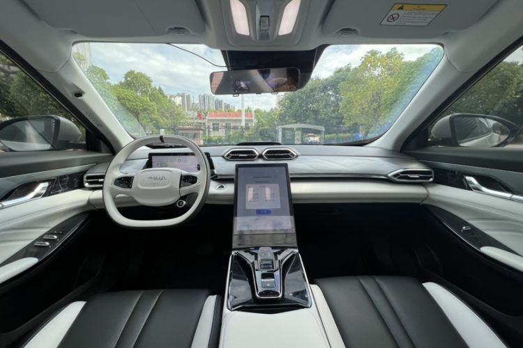 Used Dongfeng Aeolus Mage 2023 DH-i 1.5T Prestige Edition Interior 2